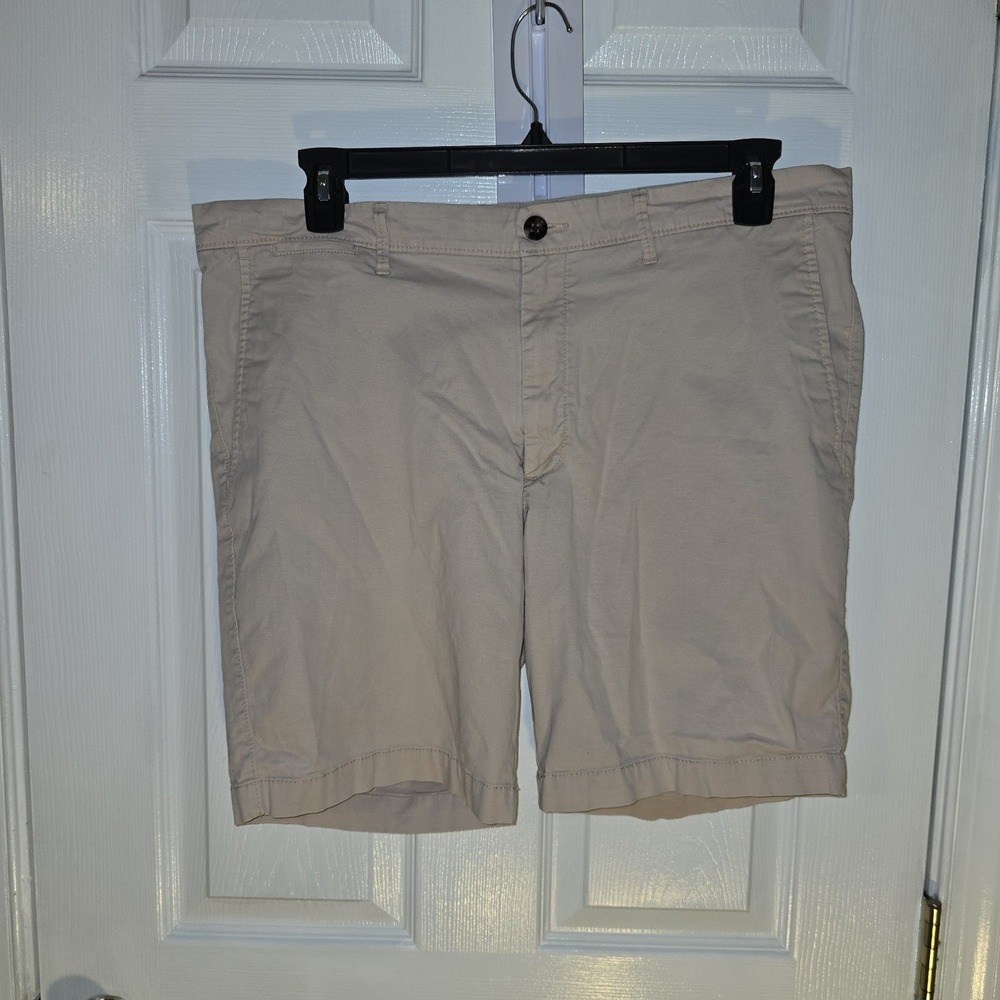 Goodfellow & Co Men's Linden Slim Fit Flat Front Chino Shorts Size 38 Beige